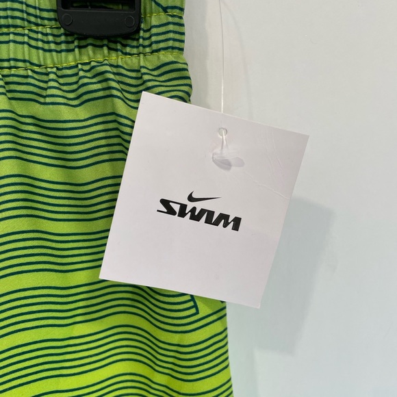 Nike boys Swim Shorts. Size Large
NWT - Picture 4 of 8